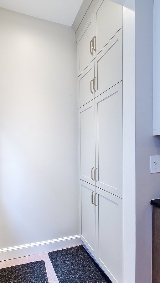 kitchen cabinets and countertops